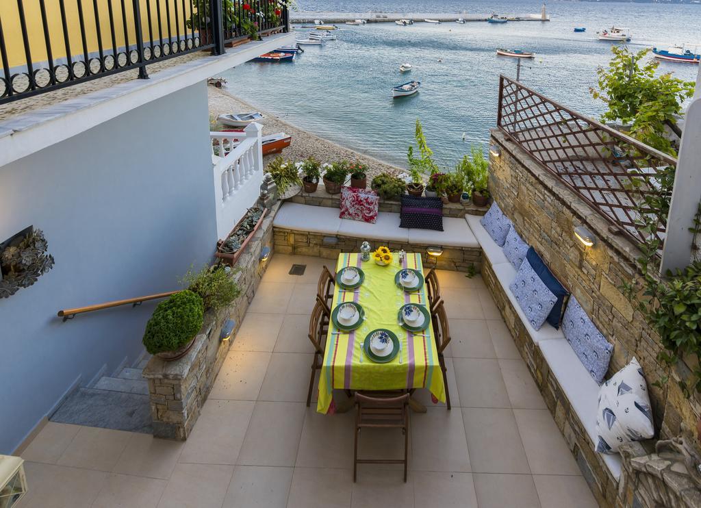 Eftopia Beachfront 2-Bedrooms Apartment Kokkari Exterior foto