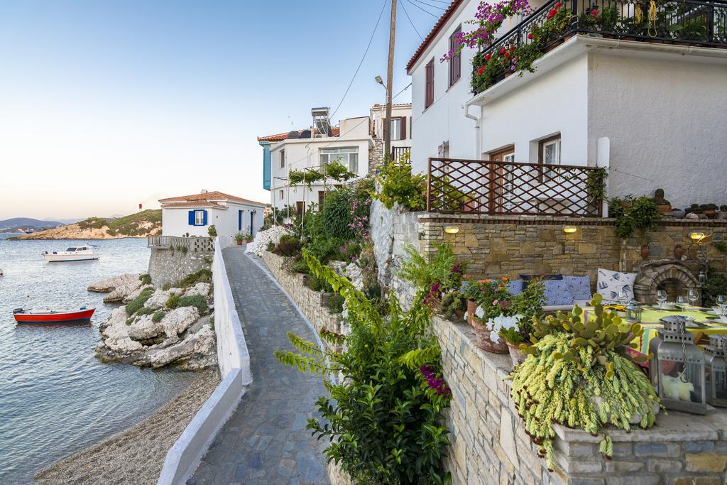 Eftopia Beachfront 2-Bedrooms Apartment Kokkari Exterior foto
