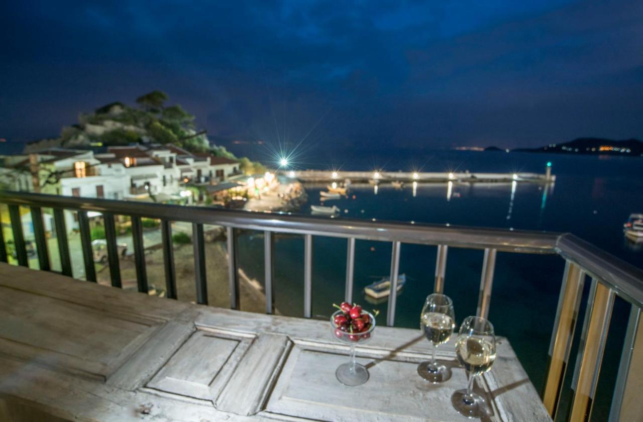 Eftopia Beachfront 2-Bedrooms Apartment Kokkari Exterior foto