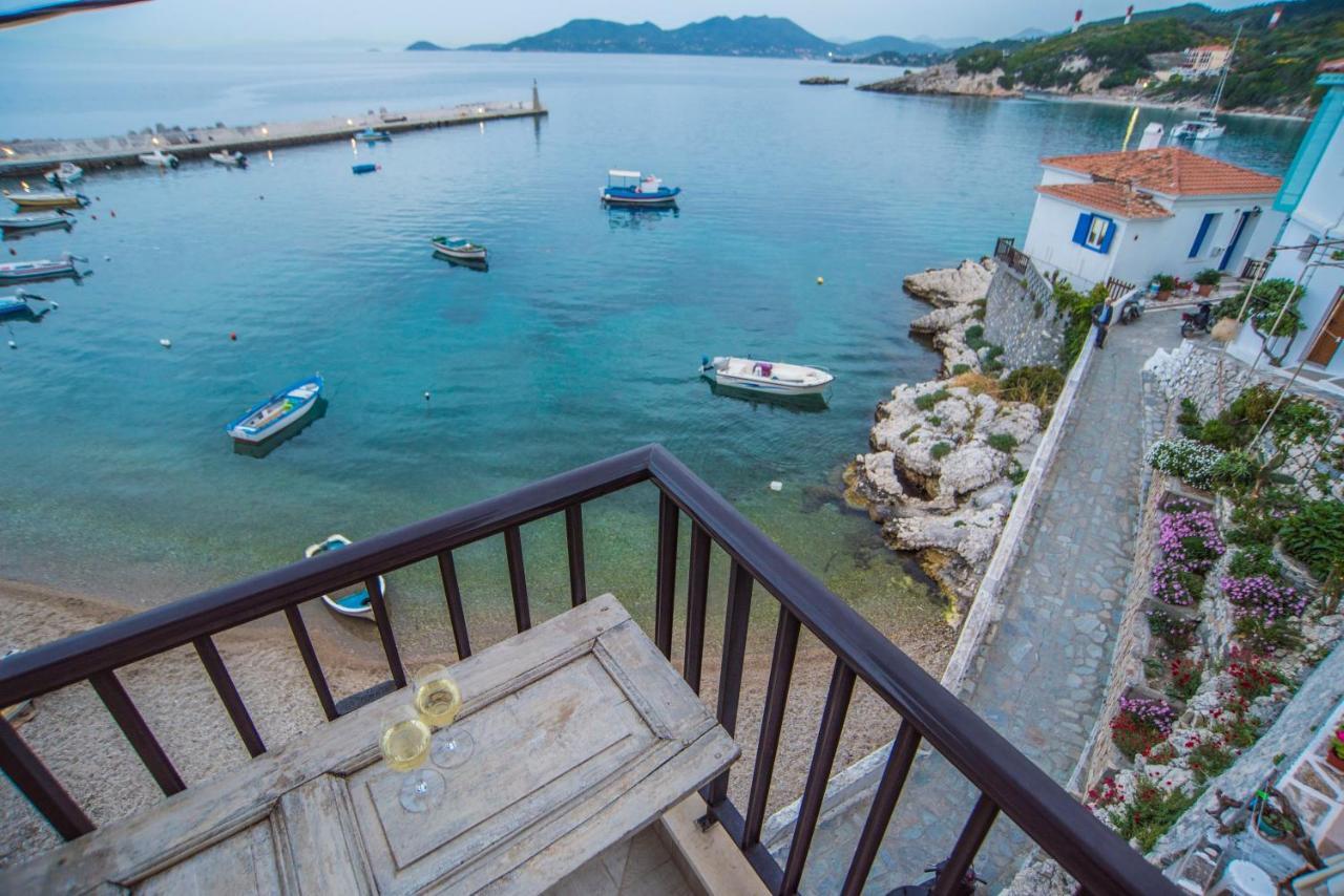 Eftopia Beachfront 2-Bedrooms Apartment Kokkari Exterior foto